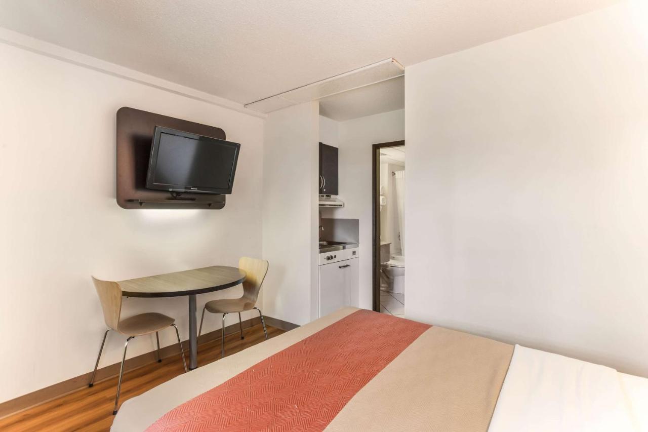 Motel 6-Lethbridge, Ab Exteriér fotografie